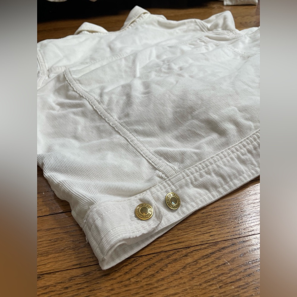 White Corduroy Lauren Jeans Co. Jacket with Relaxed Fit and Gold Buttons - Picture 7 of 7